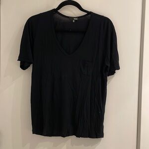 Aritzia T-shirt